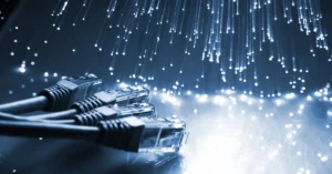 cómo funciona la fibra óptica